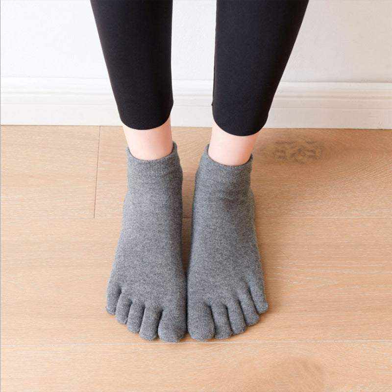 Non-Slip Five-Toe Yoga Socks for Women – Pilates & Barre Grip